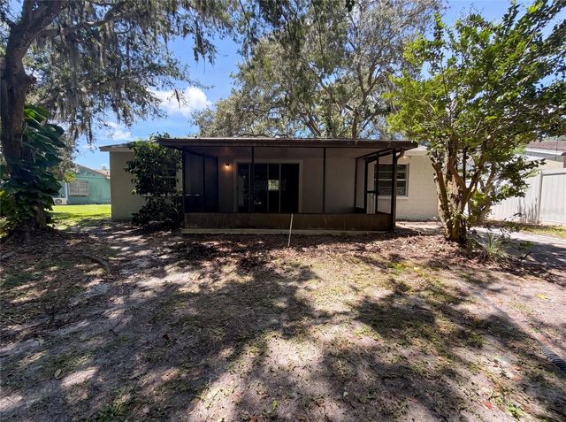 5720 KNEELAND LANE, Tampa, FL 33625
