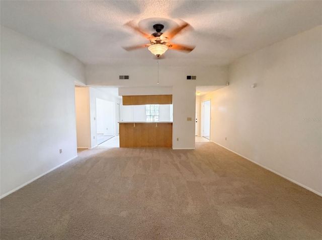 5720 KNEELAND LANE, Tampa, FL 33625