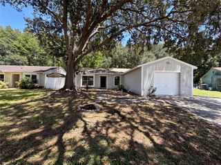 5720 KNEELAND LANE, Tampa, FL 33625
