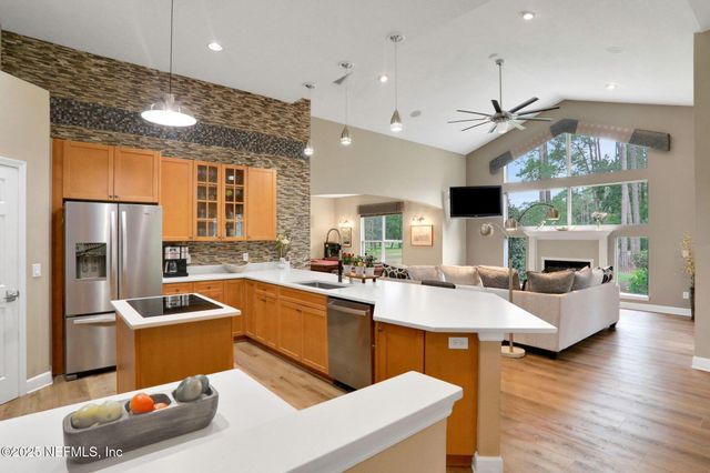 4925 BLACKHAWK Drive, St. Johns, FL 32259