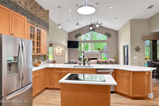 4925 BLACKHAWK Drive, St. Johns, FL 32259