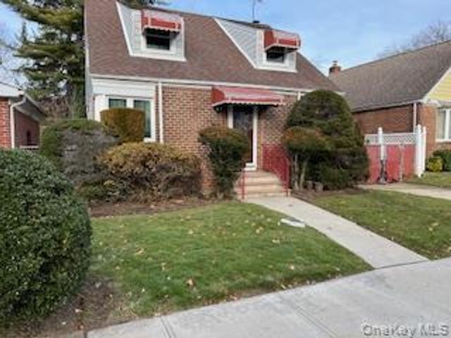231-15 128 Road, Laurelton, NY 11413