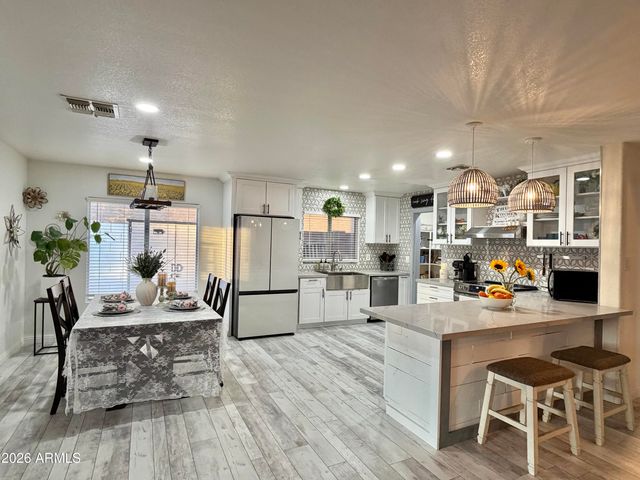 748 S Esmeralda --, Mesa, AZ 85208