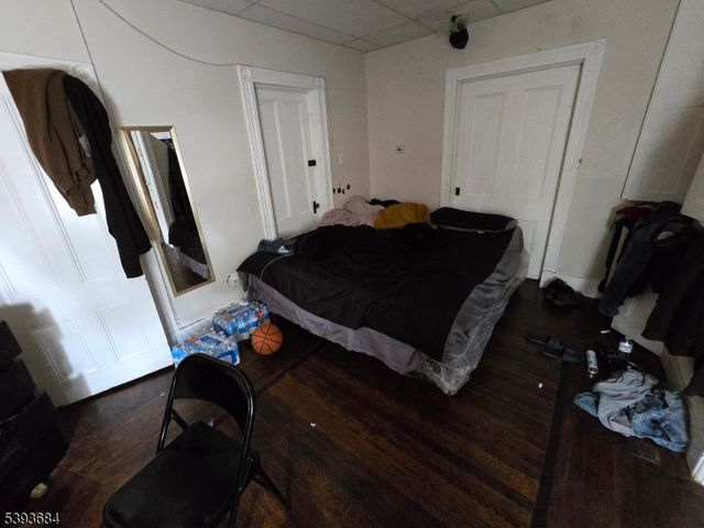 46 Trinity St, Newton Town, NJ 07860