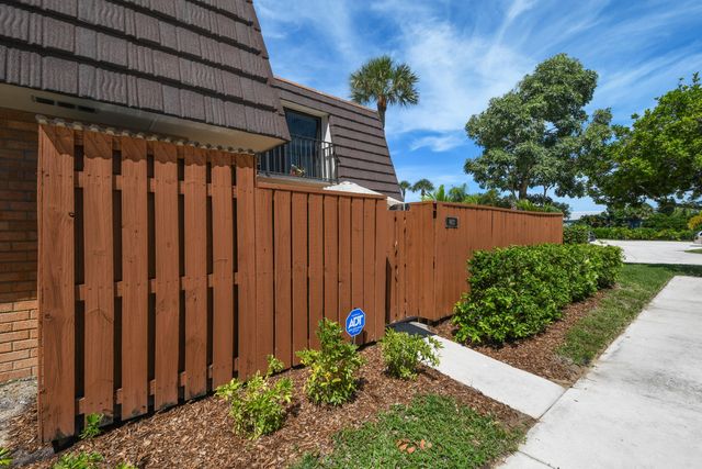1603 16th Court, Jupiter, FL 33477