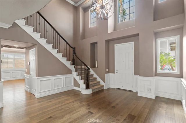 1062 Mccall Dr, Corona, CA 92881