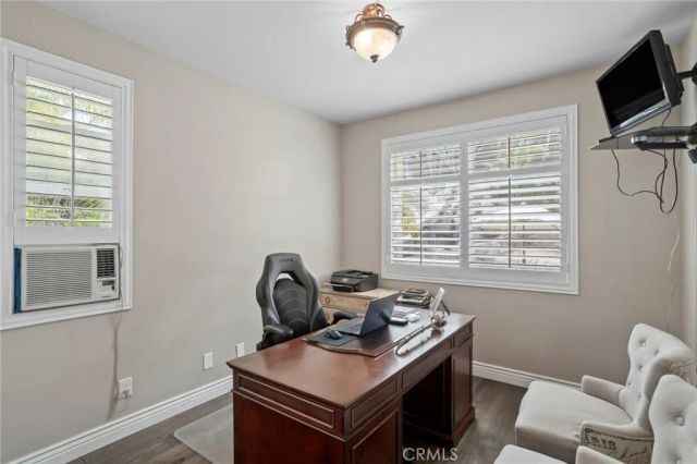 1062 Mccall Dr, Corona, CA 92881