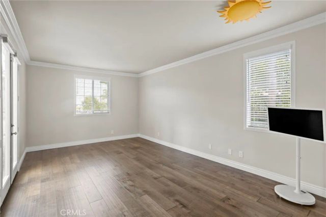 1062 Mccall Dr, Corona, CA 92881