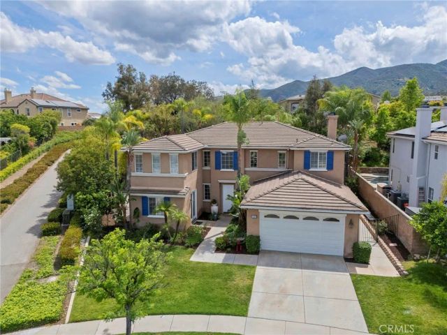 1062 Mccall Dr, Corona, CA 92881