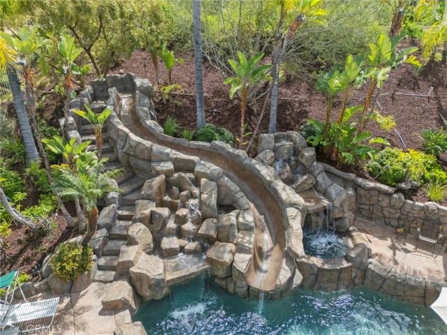 1062 Mccall Dr, Corona, CA 92881