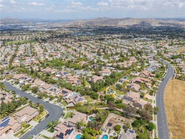 1062 Mccall Dr, Corona, CA 92881