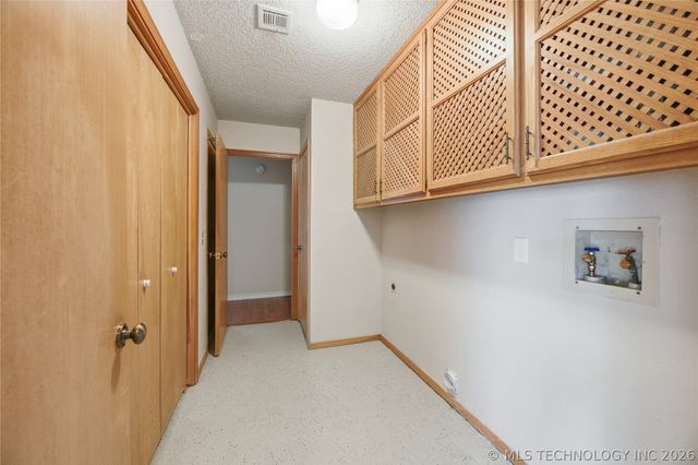 16247 E 83rd Street North, Owasso, OK 74055