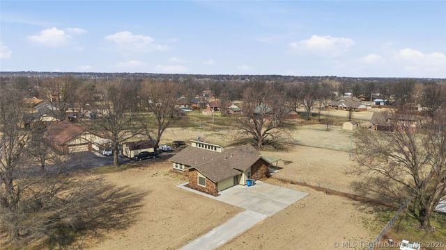 16247 E 83rd Street North, Owasso, OK 74055