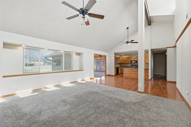 16247 E 83rd Street North, Owasso, OK 74055