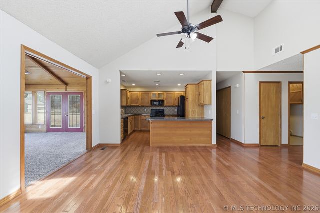 16247 E 83rd Street North, Owasso, OK 74055