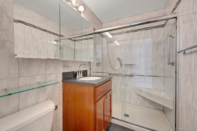 100 E Hartsdale Avenue MiE, Hartsdale, NY 10530