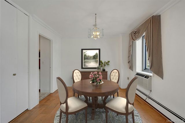 100 E Hartsdale Avenue MiE, Hartsdale, NY 10530