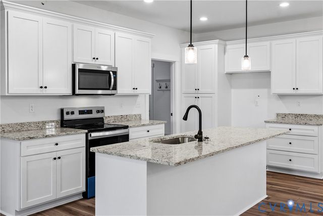 3822 Leabough Rd, Goochland, VA 23063