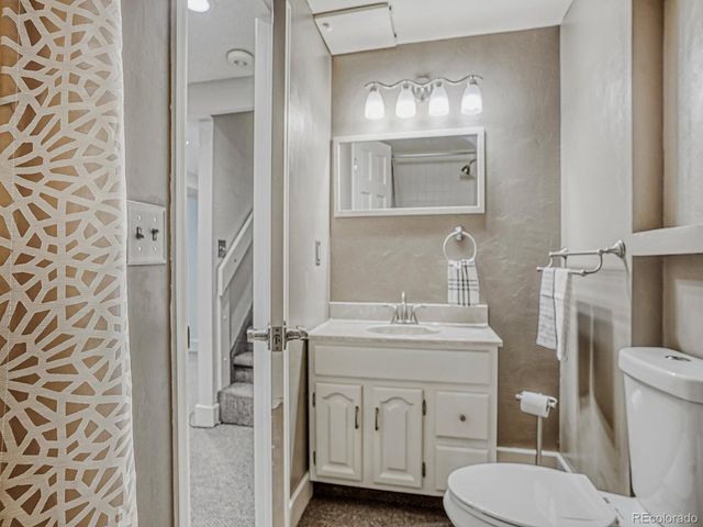 12138 W Brittany Ave, Littleton, CO 80127