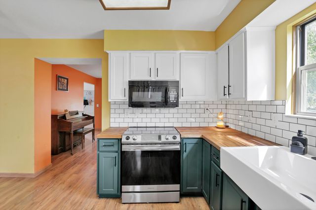 947 Glyn Dennis Drive, Newark, OH 43055