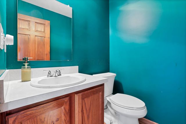 947 Glyn Dennis Drive, Newark, OH 43055