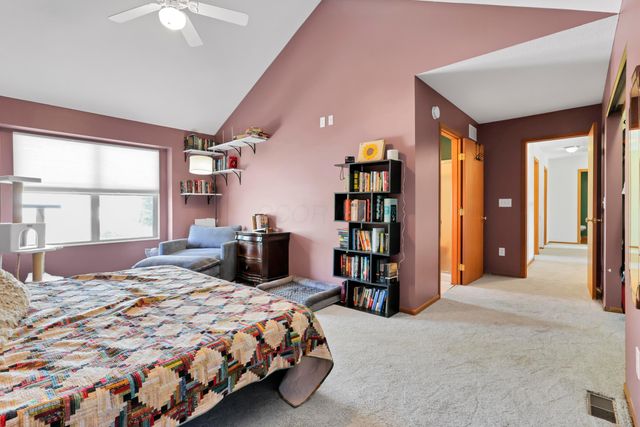 947 Glyn Dennis Drive, Newark, OH 43055