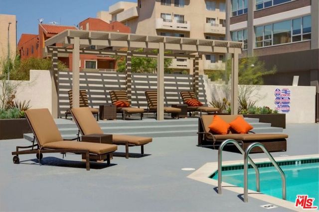 3460 W 7th Street 814, Los Angeles, CA 90005