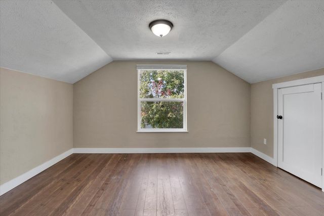 2317 E Hartson Ave, Spokane, WA 99202