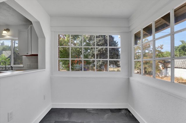2317 E Hartson Ave, Spokane, WA 99202