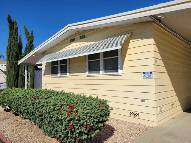 1525 W Oakland Avenue 89, Hemet, CA 92546