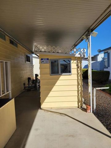 1525 W Oakland Avenue 89, Hemet, CA 92546