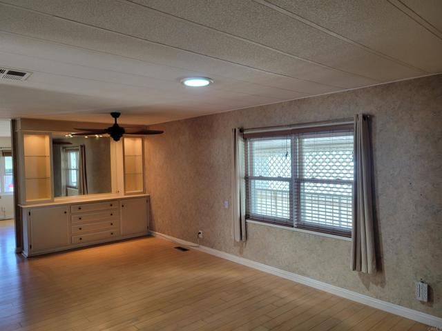 1525 W Oakland Avenue 89, Hemet, CA 92546