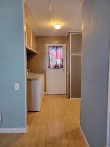 1525 W Oakland Avenue 89, Hemet, CA 92546