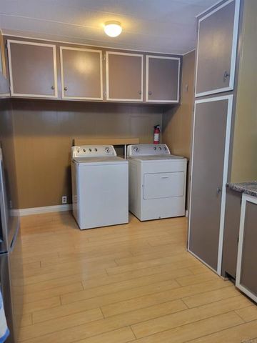 1525 W Oakland Avenue 89, Hemet, CA 92546