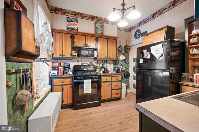 225 ELM ST, Westville, NJ 08093