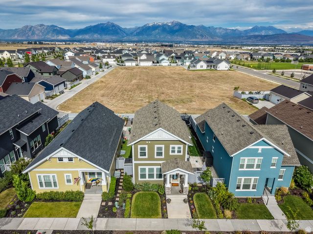 11091 S WILLOW WALK DR, South Jordan, UT 84009