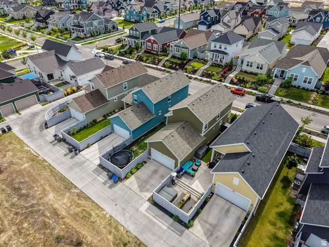 11091 S WILLOW WALK DR, South Jordan, UT 84009