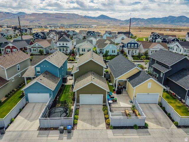 11091 S WILLOW WALK DR, South Jordan, UT 84009