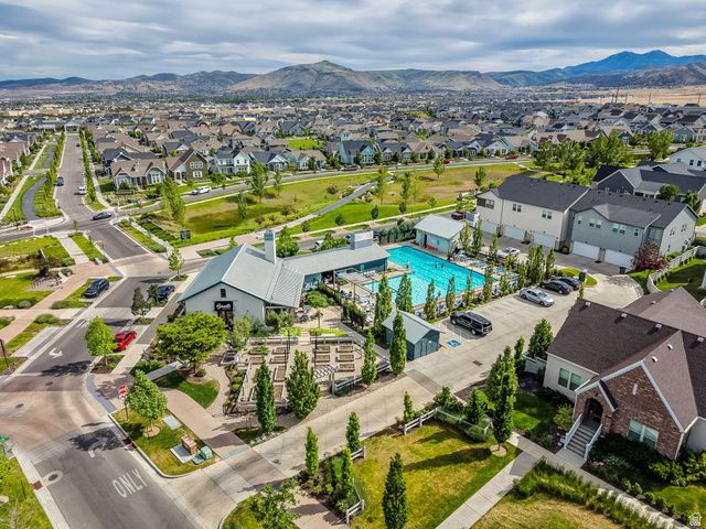 11091 S WILLOW WALK DR, South Jordan, UT 84009