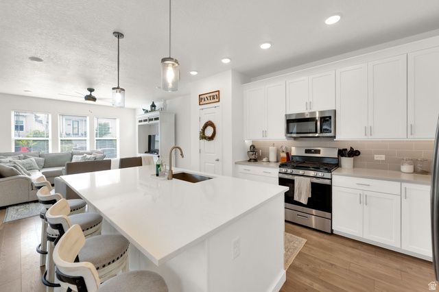 11091 S WILLOW WALK DR, South Jordan, UT 84009