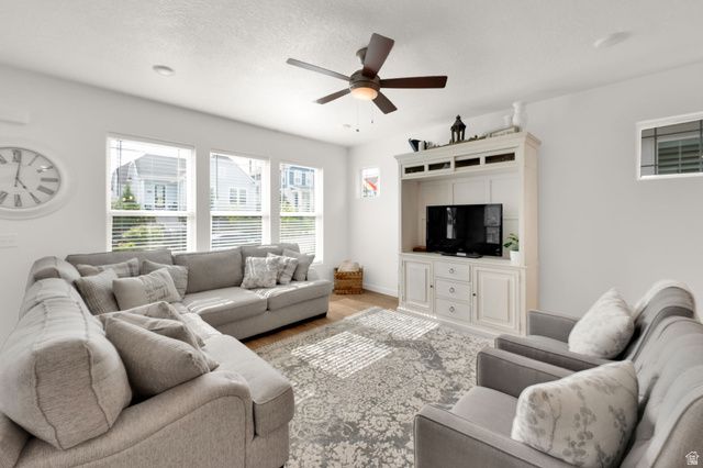 11091 S WILLOW WALK DR, South Jordan, UT 84009