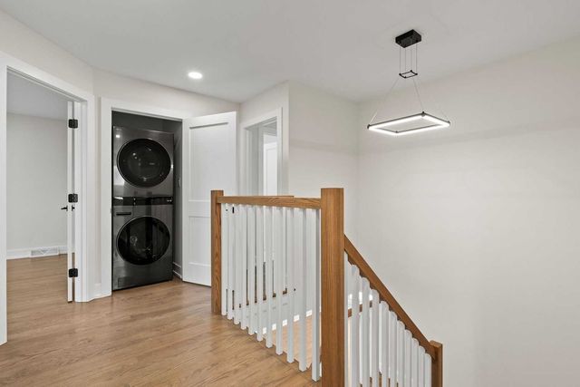 6850 Latrobe Avenue, Skokie, IL 60077