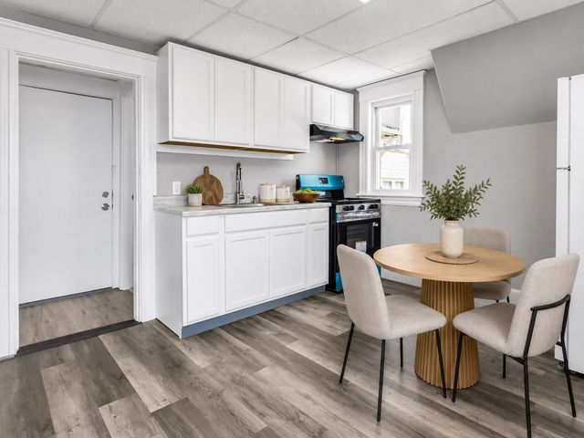 53 Mann 6, Lawrence, MA 01841