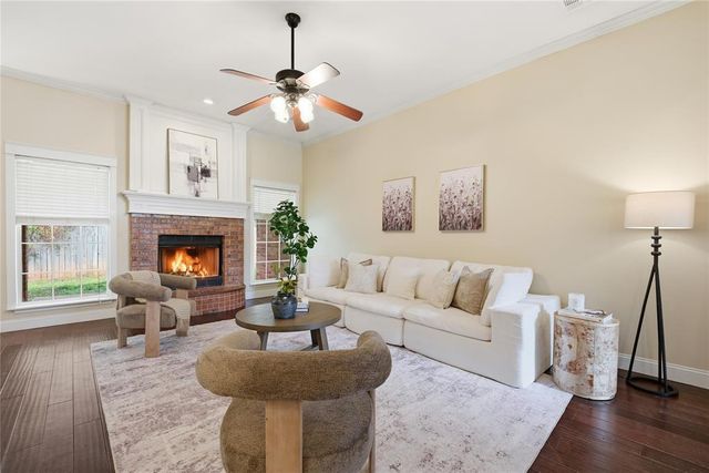 613 Bluegrass Lane, Yukon, OK 73099