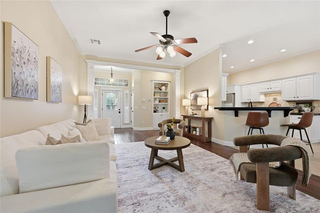 613 Bluegrass Lane, Yukon, OK 73099