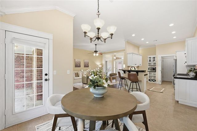 613 Bluegrass Lane, Yukon, OK 73099