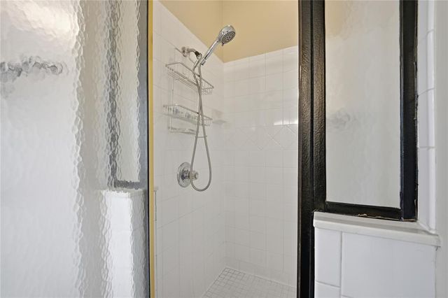 613 Bluegrass Lane, Yukon, OK 73099