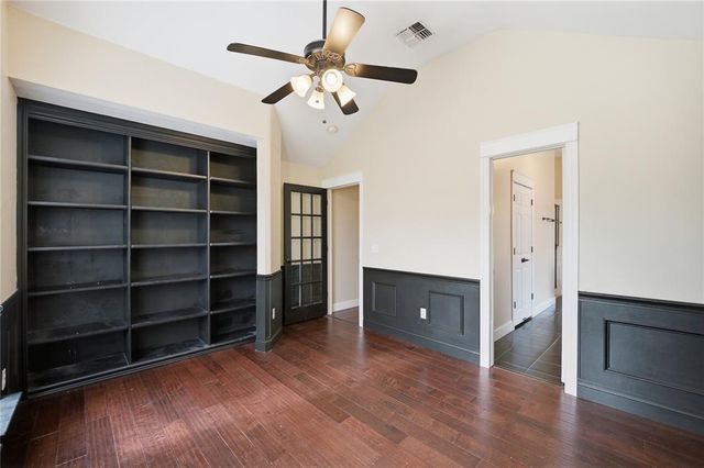 613 Bluegrass Lane, Yukon, OK 73099