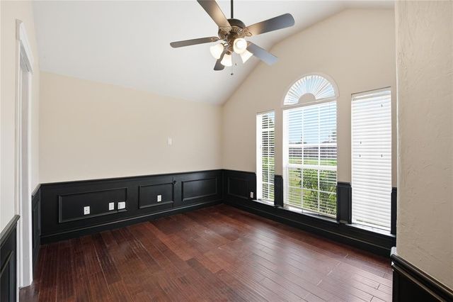 613 Bluegrass Lane, Yukon, OK 73099