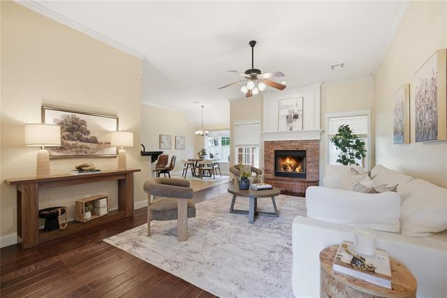 613 Bluegrass Lane, Yukon, OK 73099